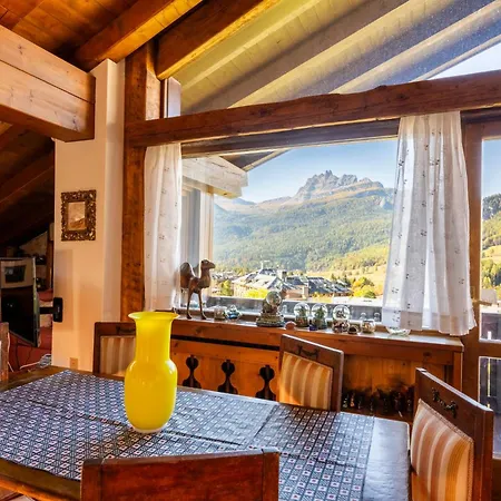 Allegra 2 Tofane Monuntains View Cortina dʼAmpezzo